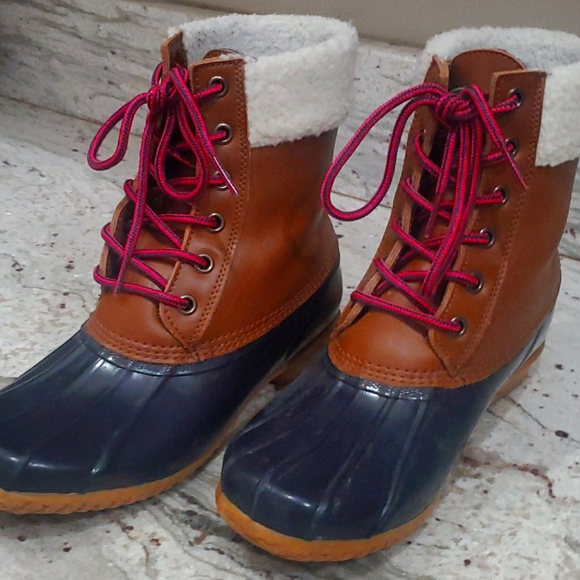 G.H. Bass & Co. Shoes - Bass duck boots